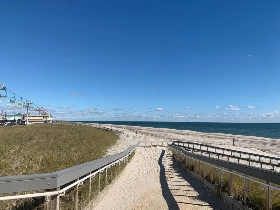 Stay at the beach in May!